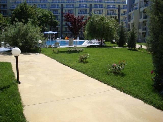 Oazis Cozy Beach Apartment Ravda Ngoại thất bức ảnh